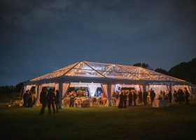 EXTERIOR CLEAR STRUCTURE TENT WITH SWAGGED EDISON BISTRO LIGHTS